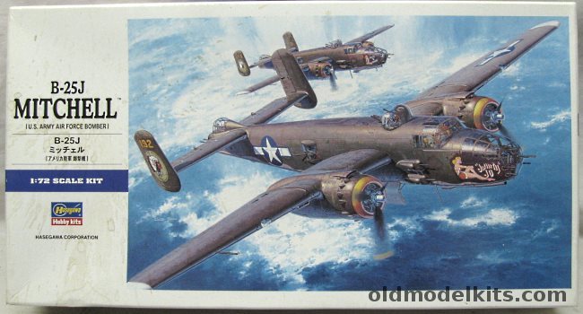 Hasegawa 1/72 North American B-25J Mitchell, E16 plastic model kit